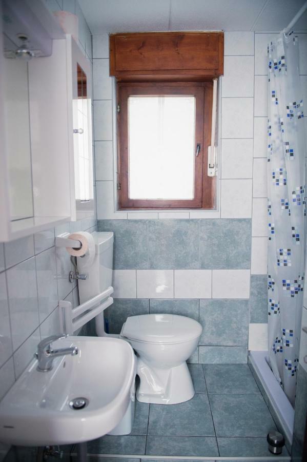 Apartmaji Berginc كوباريد المظهر الخارجي الصورة